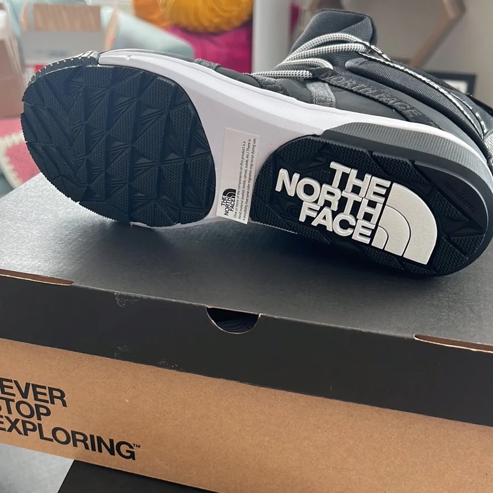 The North Face Women’s Sierra Sport Lace Up Black and White Boot - Picture 2 of 4